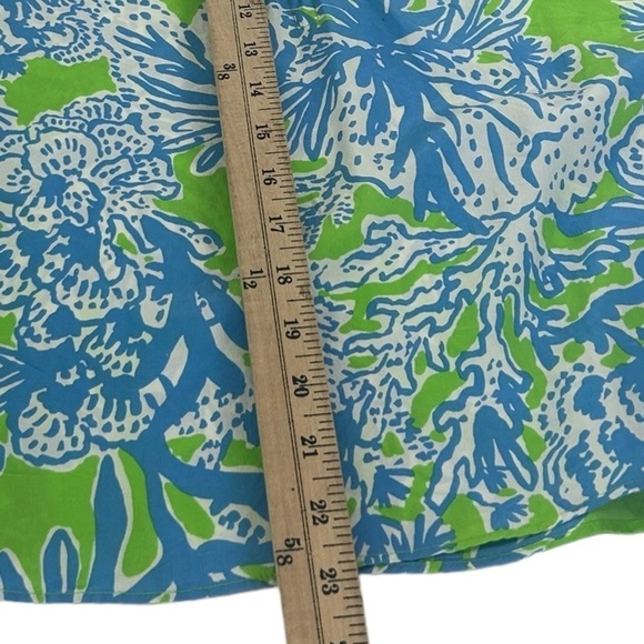 Lilly Pulitzer Elsa Top Biggest Fan Blue Green 100% Silk Seahorse Coral XS READ - Picture 11 of 12